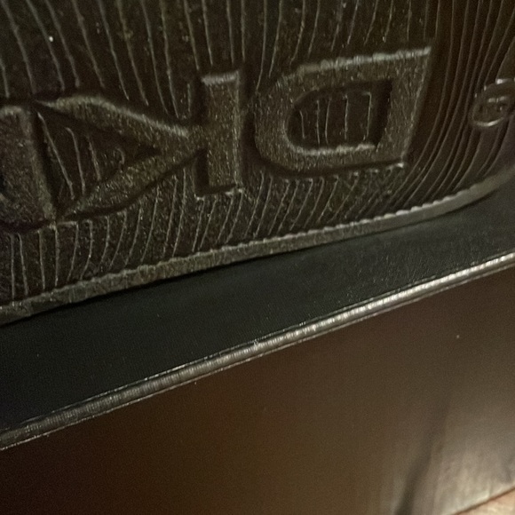 Brand New in the Box Multi colored DKNY slides - Picture 3 of 7